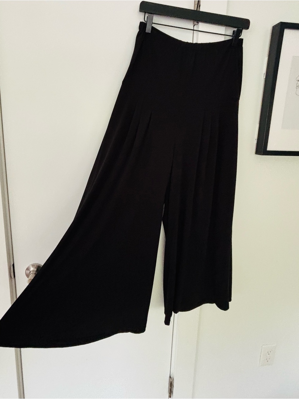 Alembika Black Wide Waist Band Wide leg gaucho pant size 1 13" x 21" - Picture 3 of 8